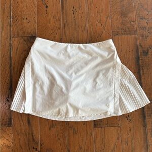 Lululemon white skort.  Good condition.  Size 8